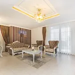 Modern Saraylar Hotel