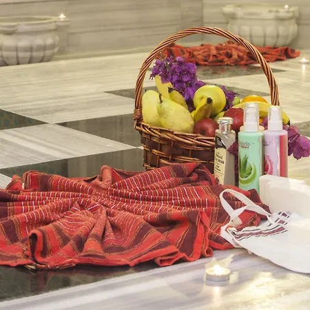 Modern Saraylar Авсаллар