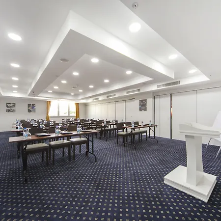 Modern Saraylar Авсаллар