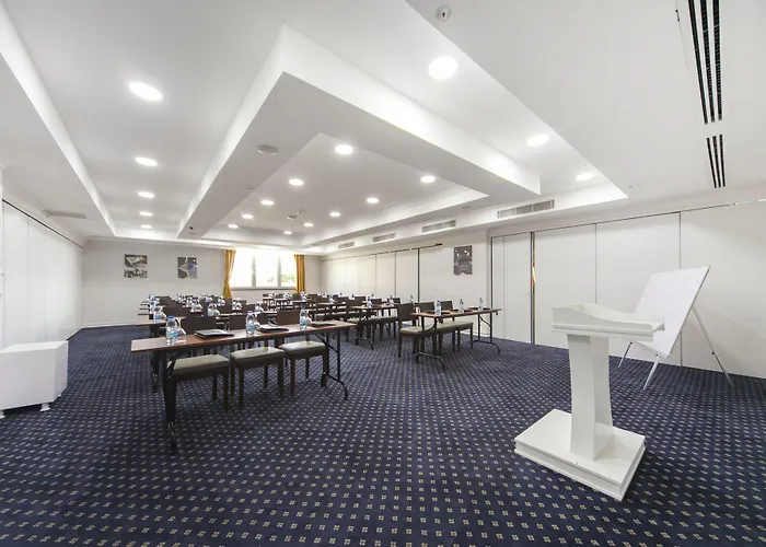 Modern Saraylar Avsallar